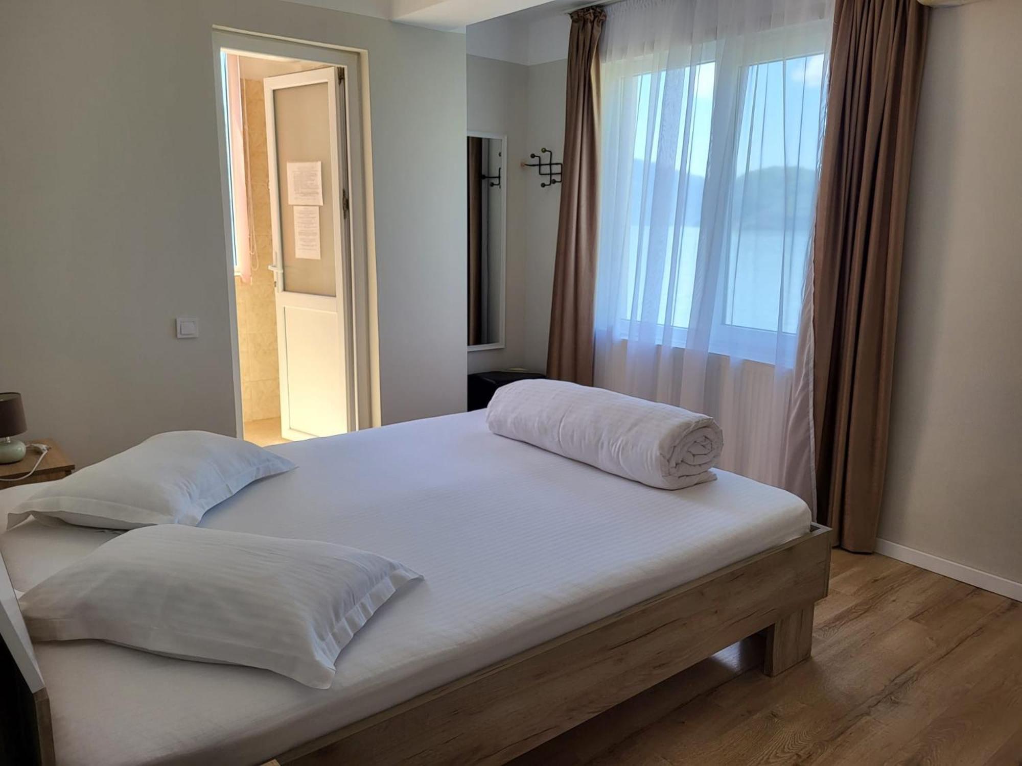 Casa Ana Serena Eselnita Ngoại thất bức ảnh