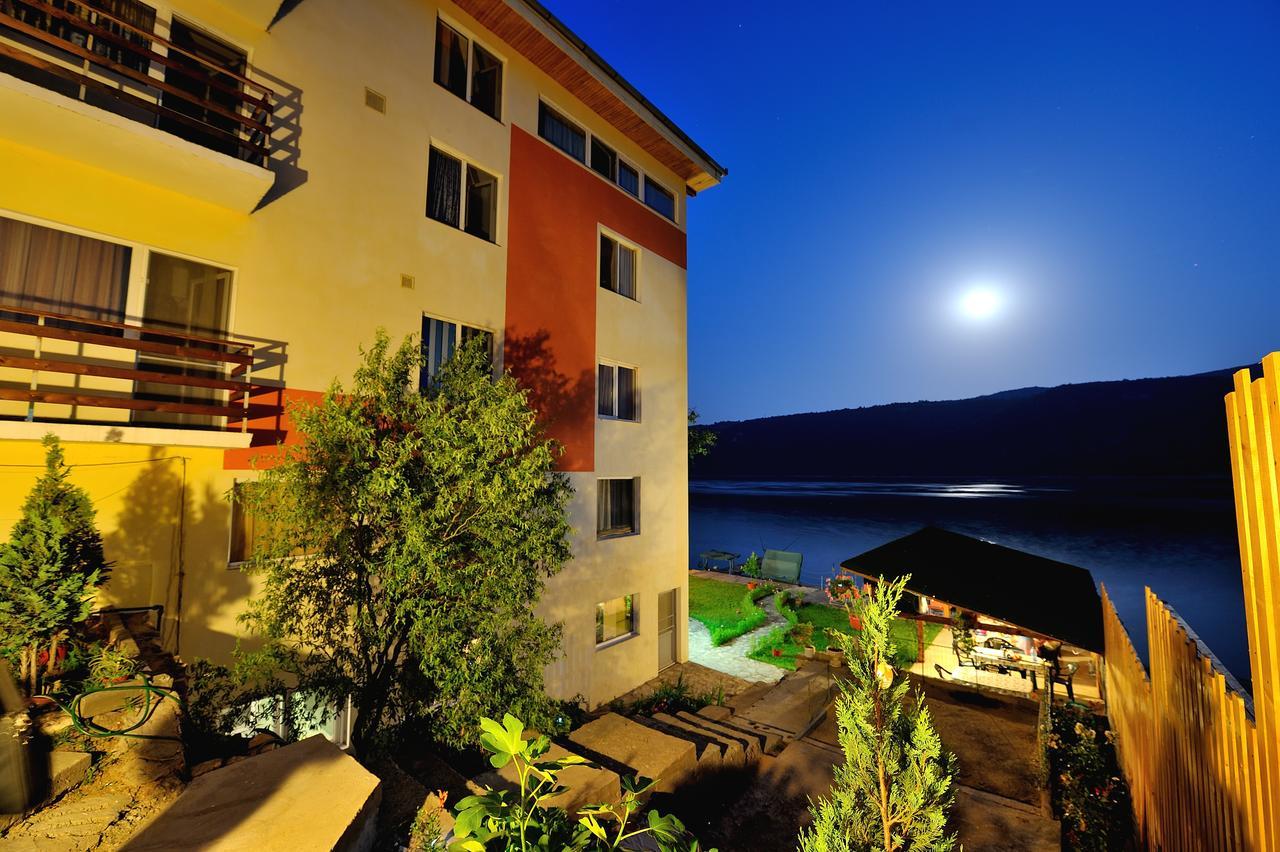 Casa Ana Serena Eselnita Ngoại thất bức ảnh