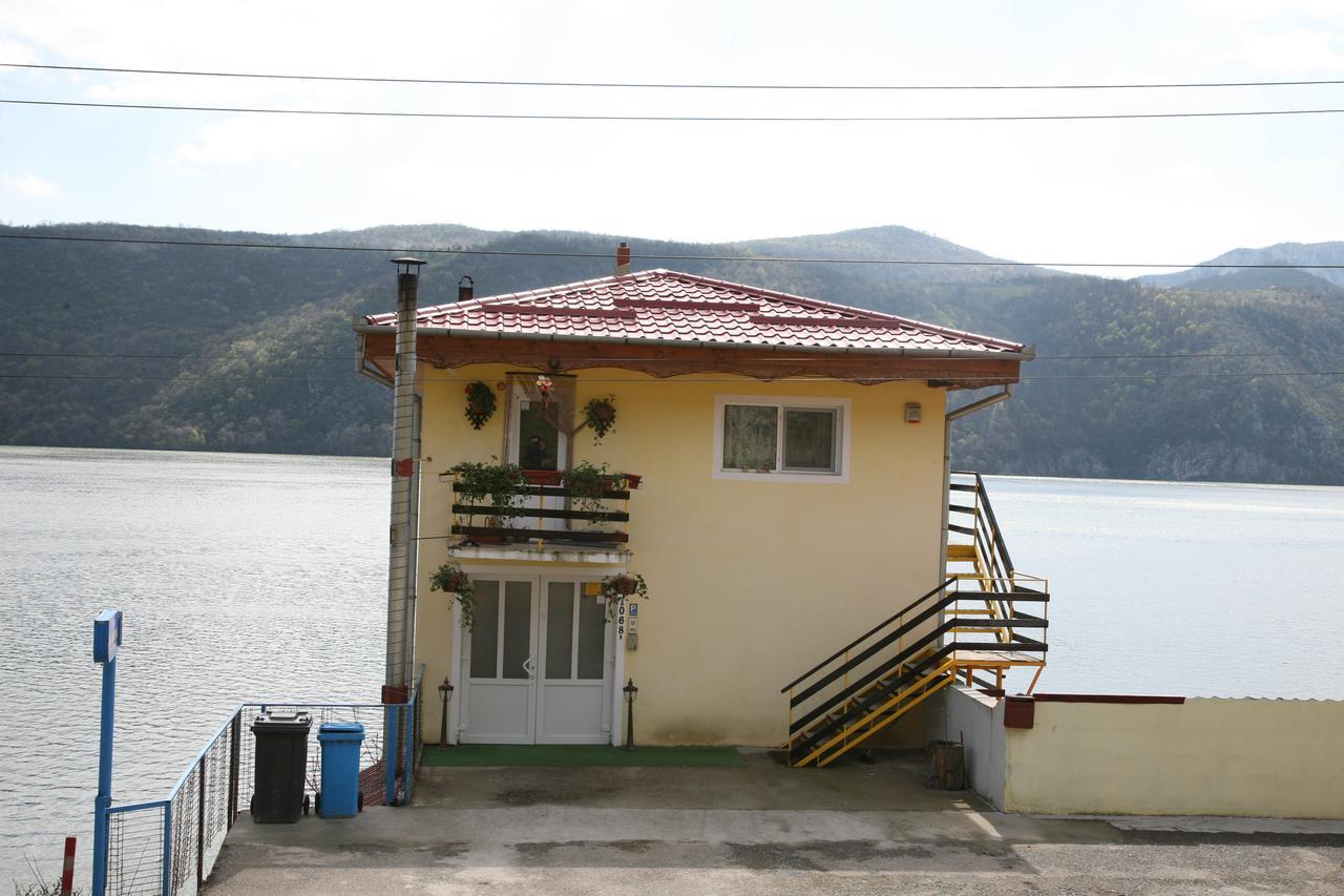 Casa Ana Serena Eselnita Ngoại thất bức ảnh