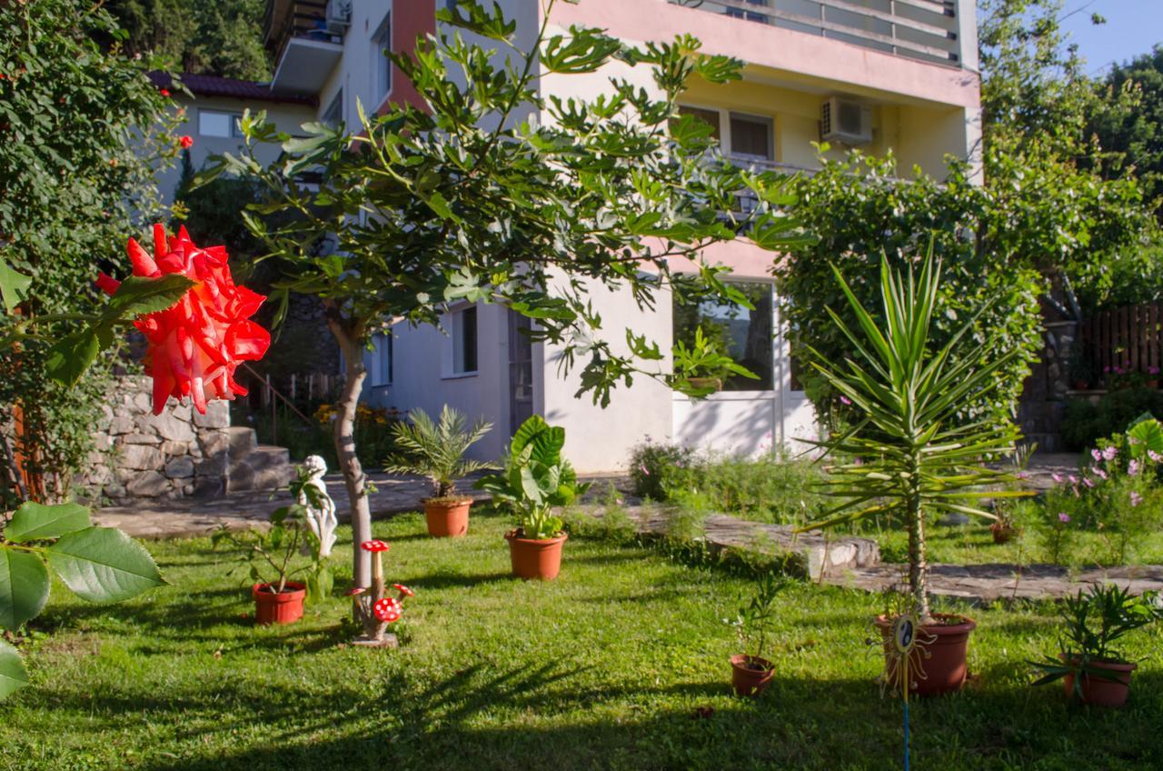 Casa Ana Serena Eselnita Ngoại thất bức ảnh