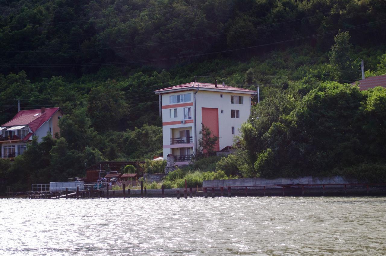 Casa Ana Serena Eselnita Ngoại thất bức ảnh